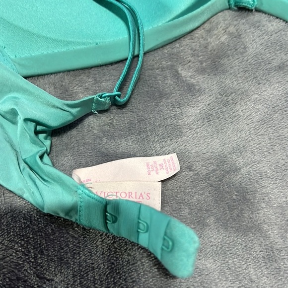 Victorias Secret Teal Bra and Pantie - Picture 8 of 8